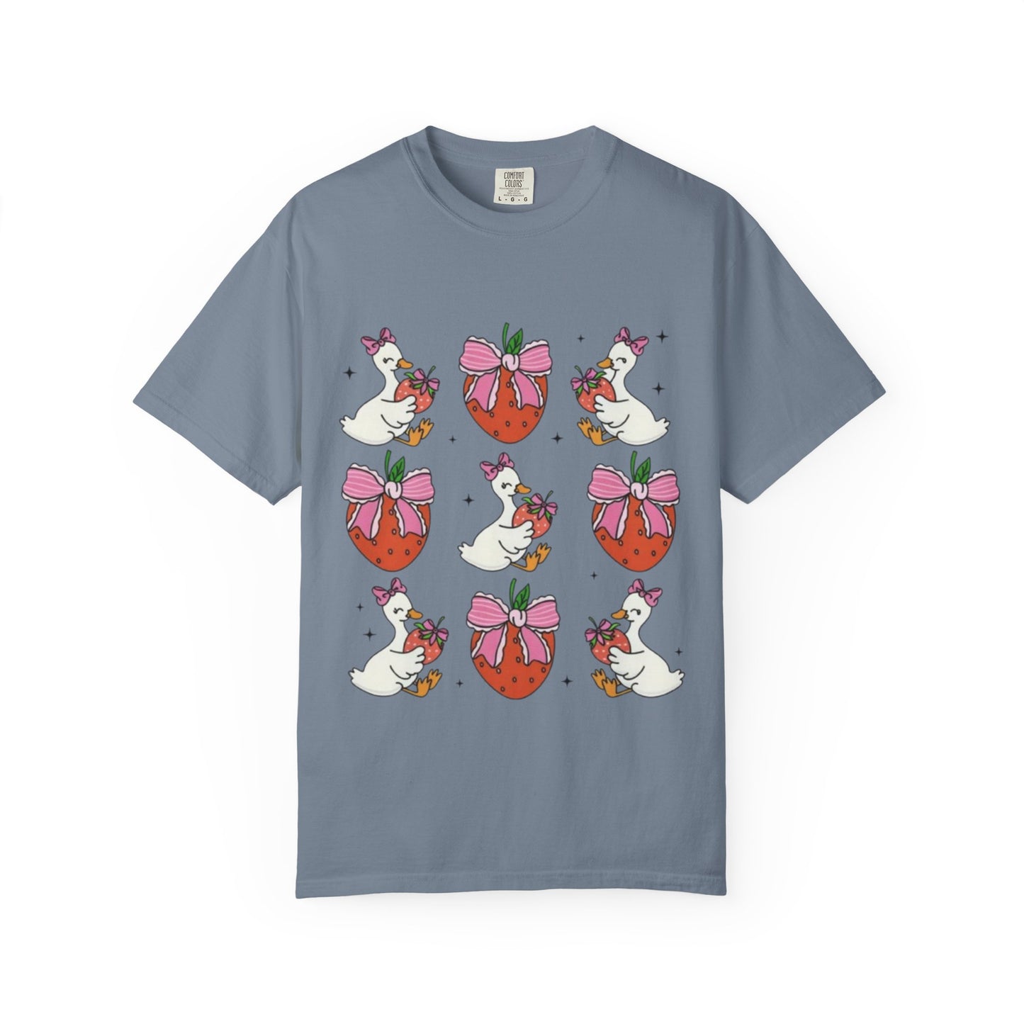 Strawberry Goose Pattern T-Shirt — Cute Cartoon Birds & Bows Tee