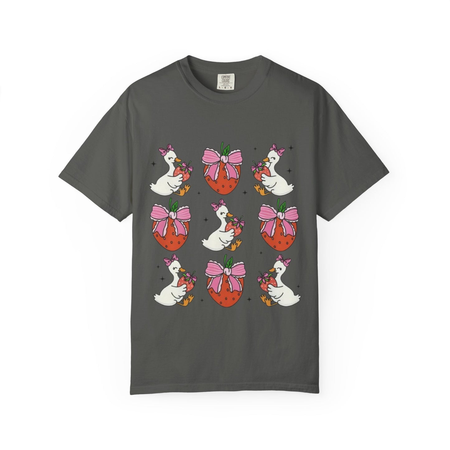 Strawberry Goose Pattern T-Shirt — Cute Cartoon Birds & Bows Tee