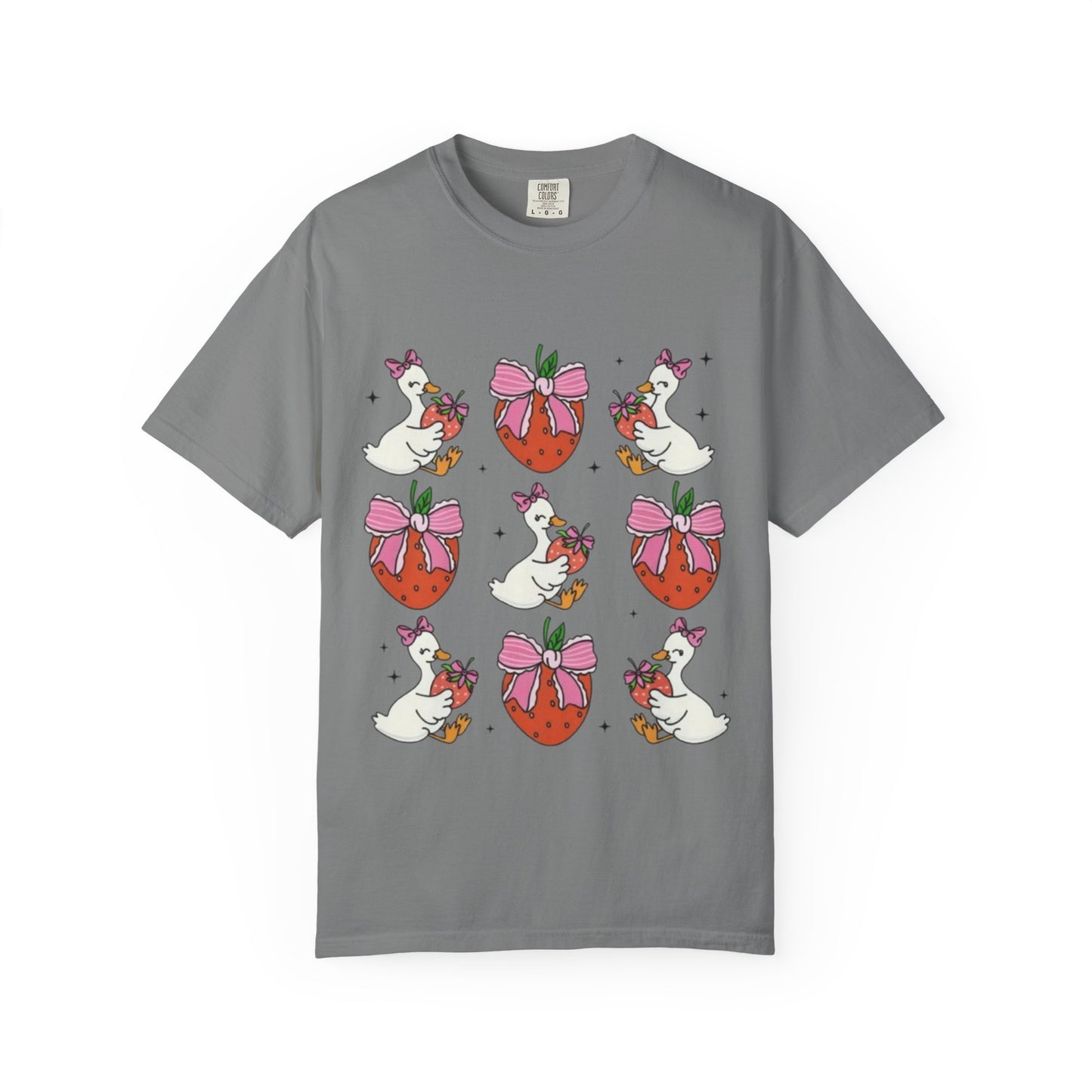 Strawberry Goose Pattern T-Shirt — Cute Cartoon Birds & Bows Tee