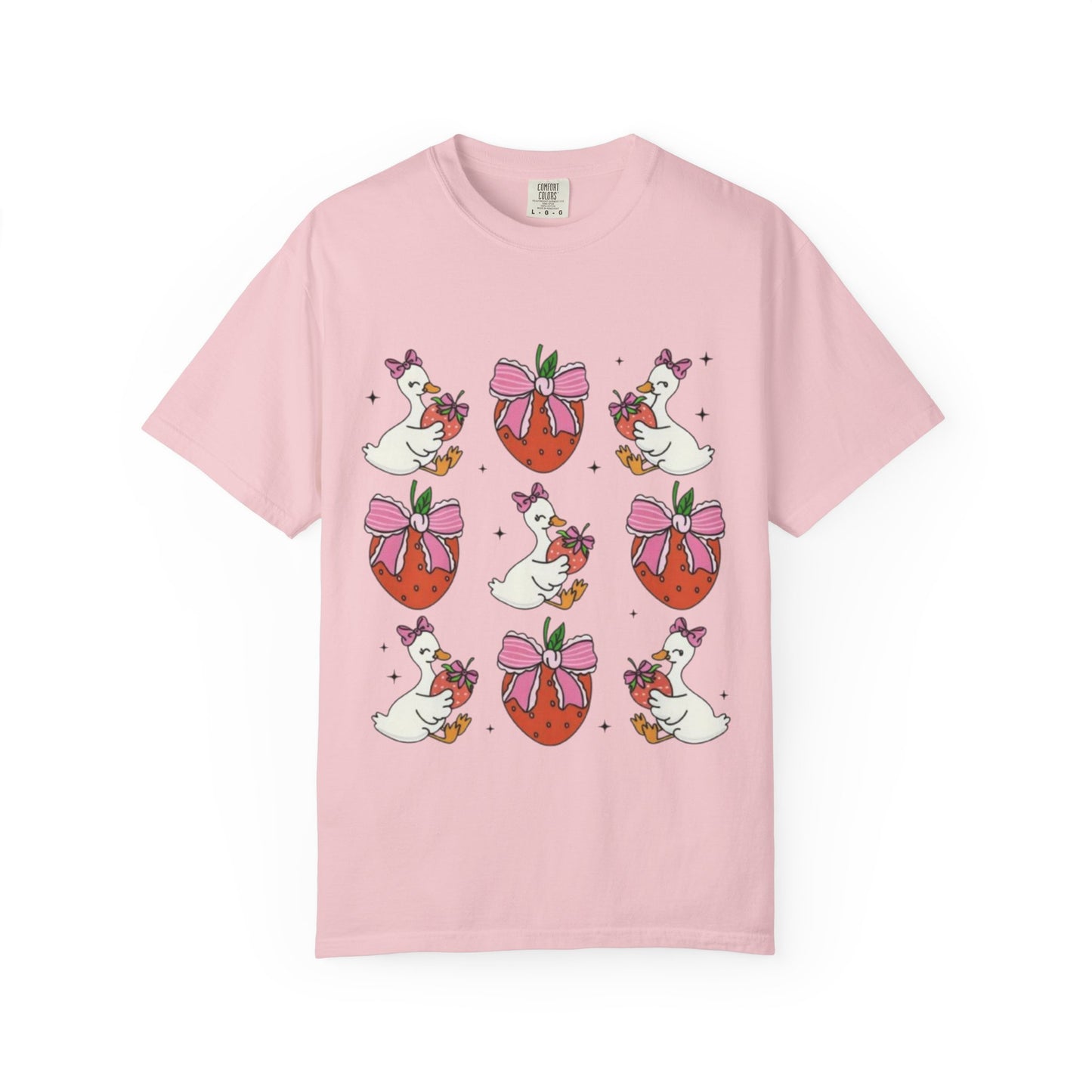Strawberry Goose Pattern T-Shirt — Cute Cartoon Birds & Bows Tee